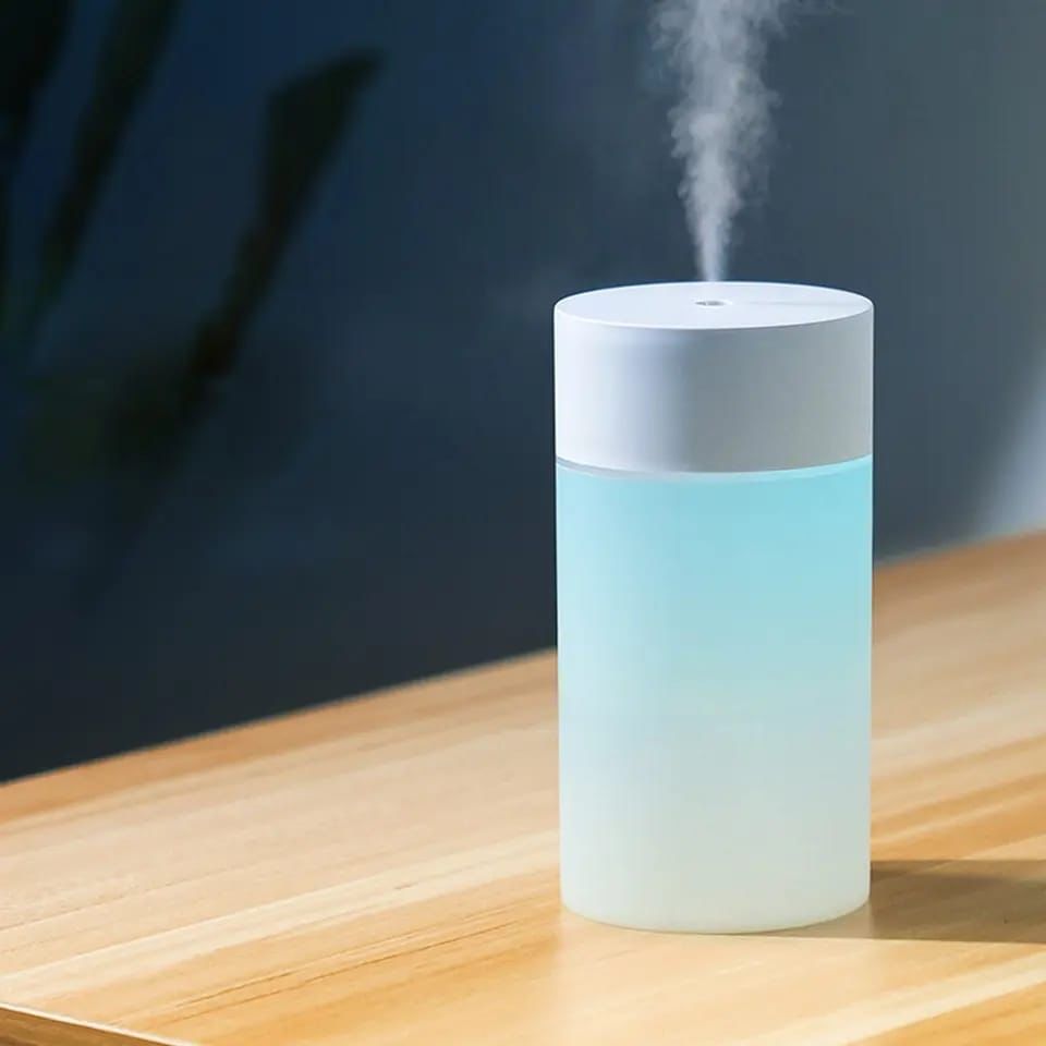 Luminous Comfort: Ultrasonic LED Humidifier for a Tranquil Atmosphere