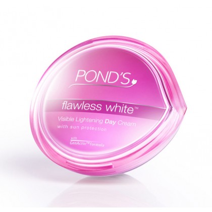 Ponds Flawless Lightening Day Cream (50G)